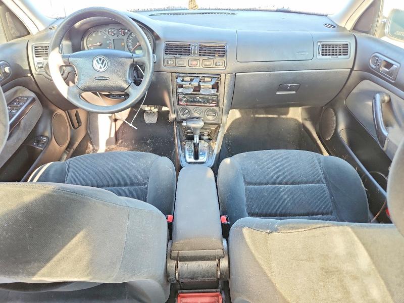 Photo 8 from auction – 2001 VOLKSWAGEN JETTA with VIN 3VWSS29M51M024021