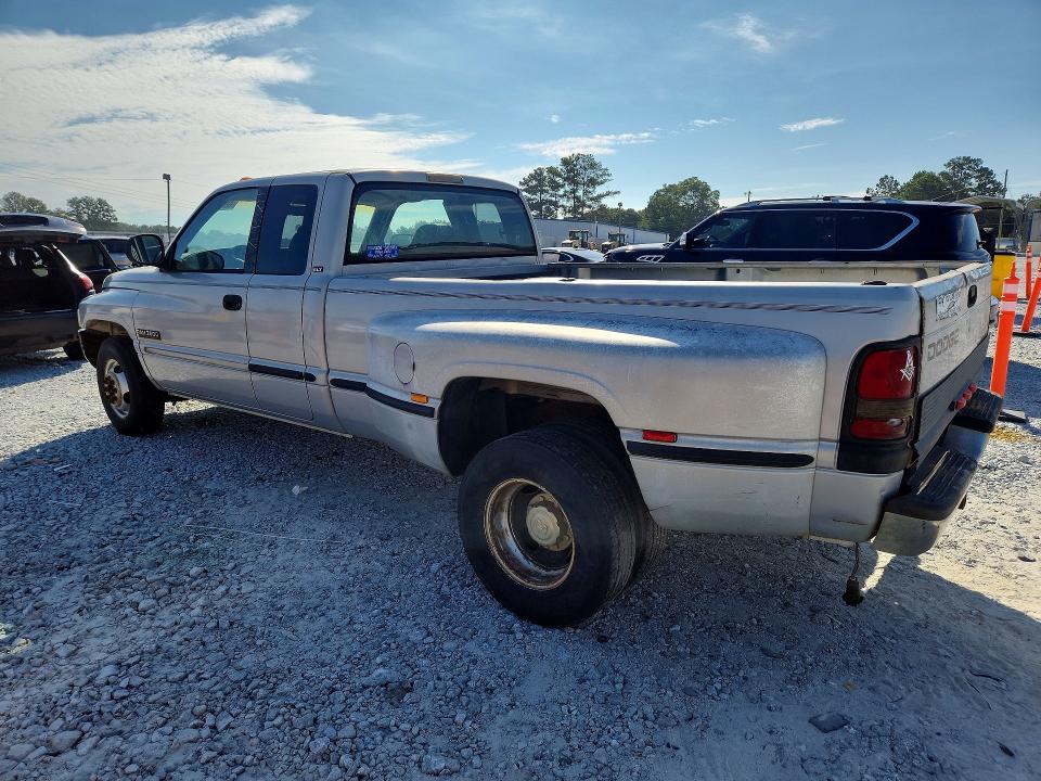 صورة رقم 2 من المزاد - 1999 DODGE RAM 3500 مع VIN 1B7MC3363XJ620646