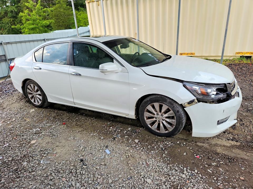 Photo 4 from auction – 2014 HONDA ACCORD with VIN 1HGCR2F82EA009040