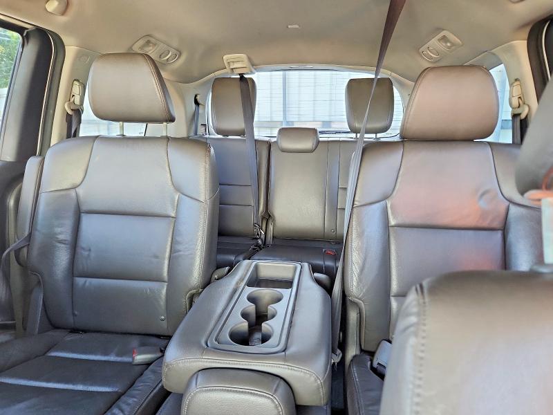 Photo 10 from auction – 2016 HONDA ODYSSEY with VIN 5FNRL5H61GB074060