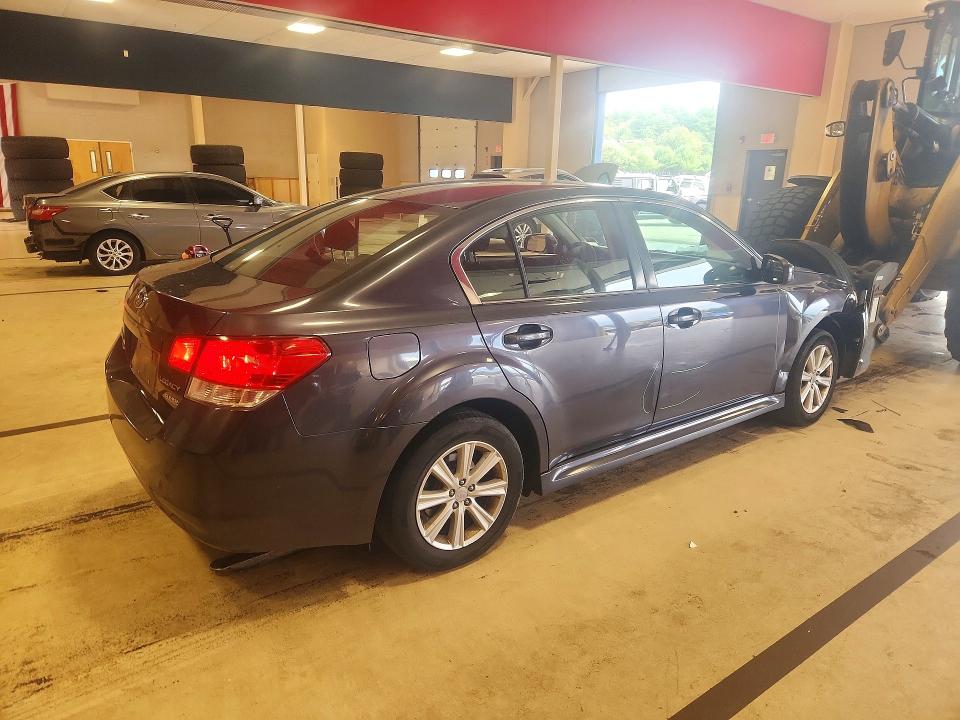 Photo 3 from auction – 2012 SUBARU LEGACY with VIN 4S3BMBC61C3002075