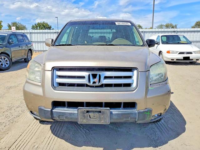 Photo 5 from auction – 2006 HONDA PILOT with VIN 5FNYF28726B025894