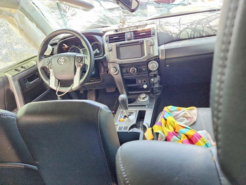 Photo 8 from auction – 2018 TOYOTA 4RUNNER with VIN JTEBU5JR4J5584491