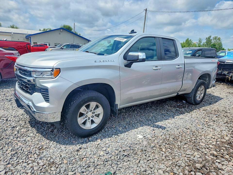 CHEVROLET SILVERADO 2022 with VIN 1GCRDDED0NZ558366 - Photo from auction