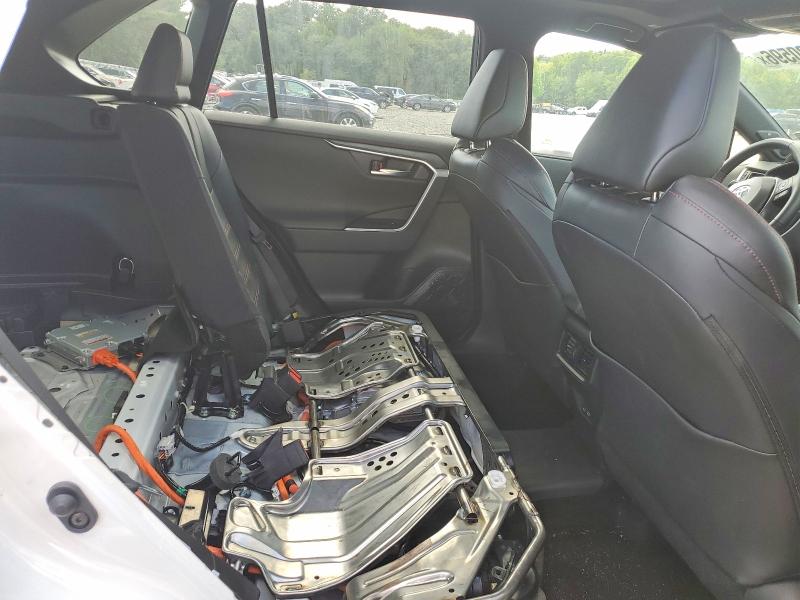 Photo 10 from auction – 2025 TOYOTA RAV4 with VIN JTMFB3FV0SD279776