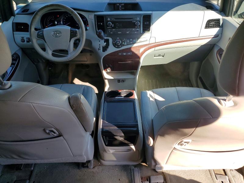 Photo 8 from auction – 2013 TOYOTA SIENNA with VIN 5TDYK3DC8DS291403