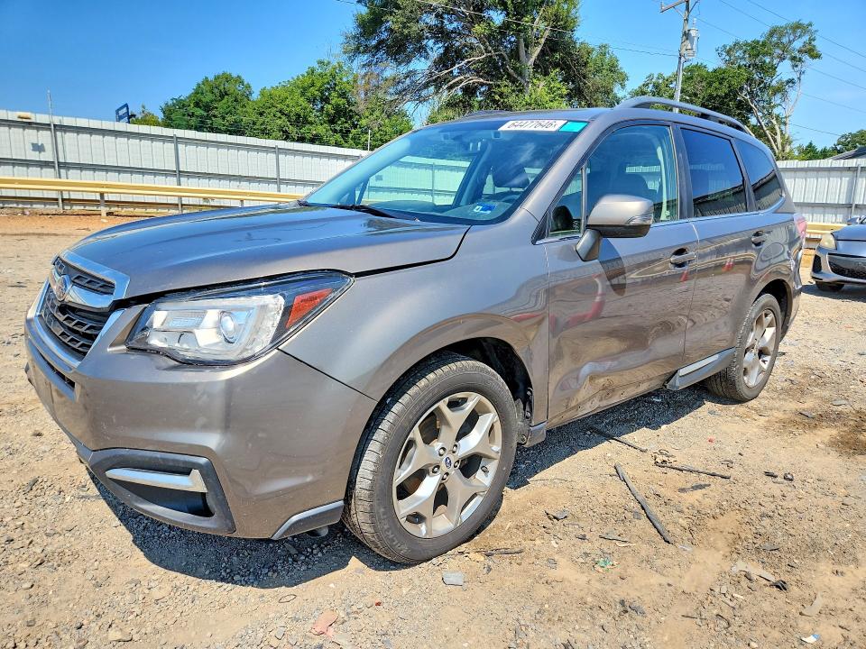 SUBARU FORESTER 2017 with VIN JF2SJAWCXHH455739 - Photo from auction