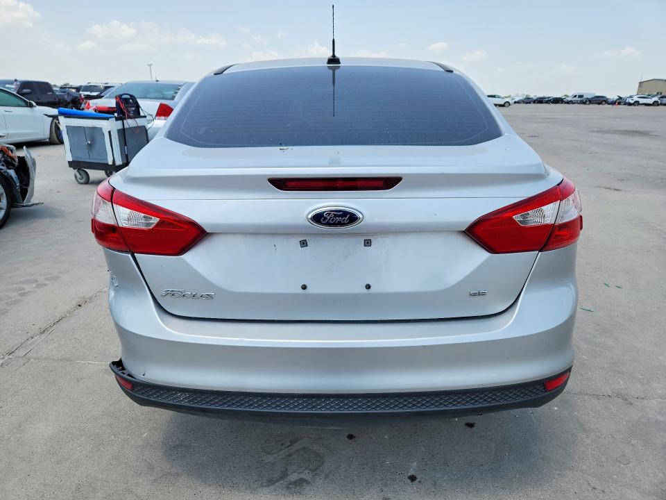 Photo 6 from auction – 2014 FORD FOCUS with VIN 1FADP3F28EL318483