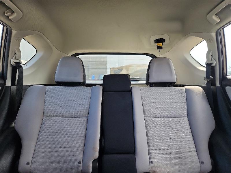 Photo 10 from auction – 2018 TOYOTA RAV4 with VIN 2T3RFREV7JW701940