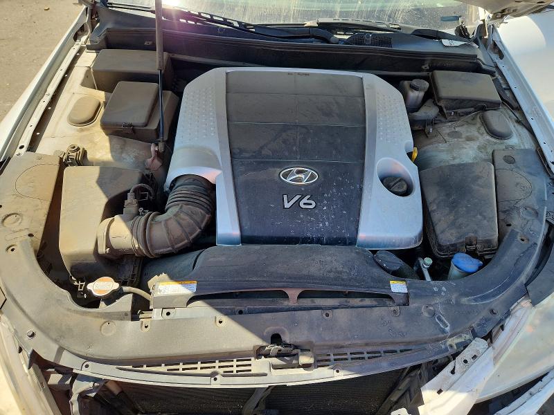 Photo 11 from auction – 2009 HYUNDAI GENESIS with VIN KMHGC46E99U032799