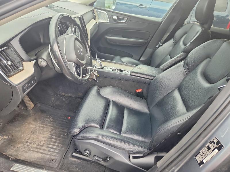 Photo 7 from auction – 2018 VOLVO XC60 with VIN LYVBR0DL4JB101968