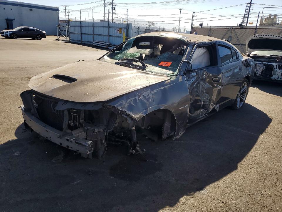 DODGE CHARGER 2020 مع رقم تعريف المركبة 2C3CDXCT2LH241823 - صورة من المزاد