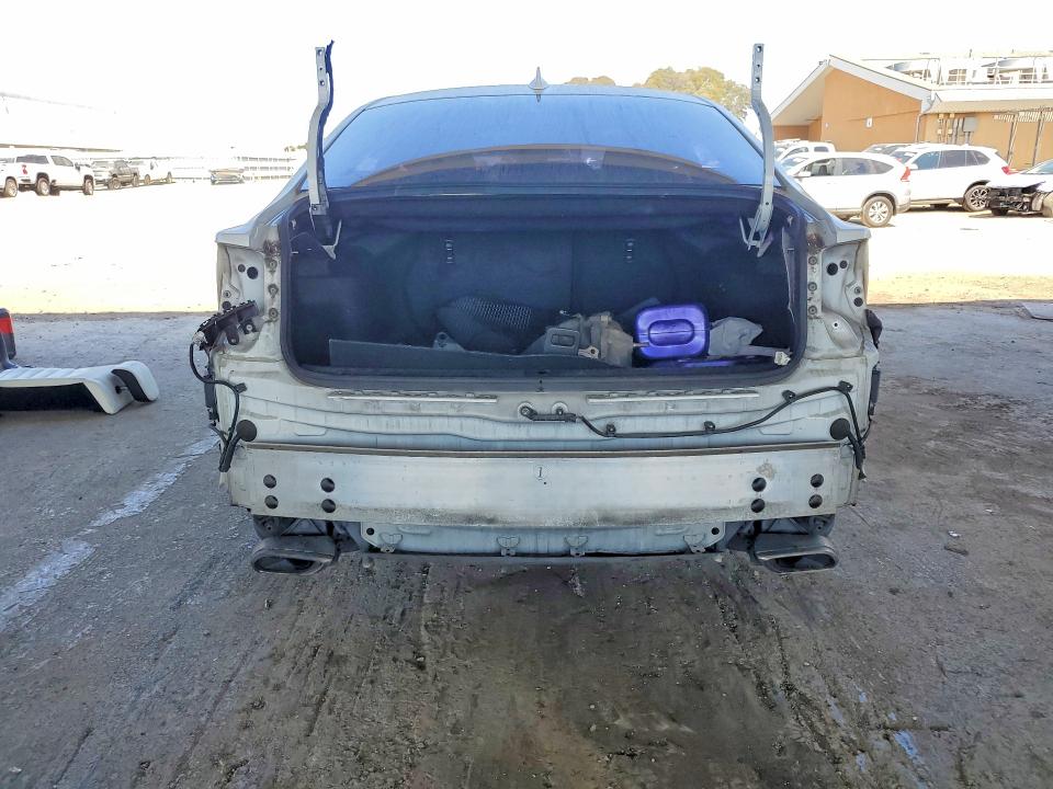 Photo 6 from auction – 2018 LEXUS IS with VIN JTHBA1D22J5071811