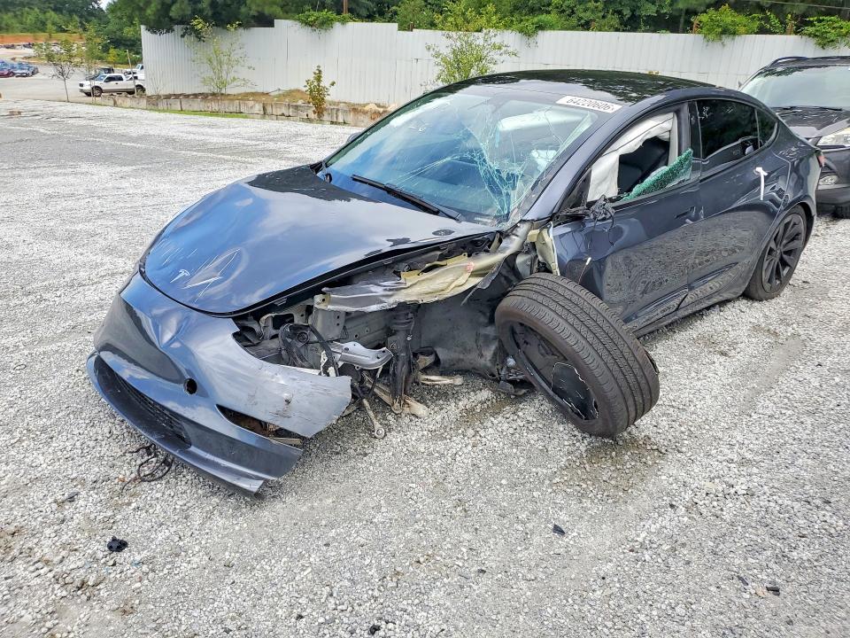 TESLA MODEL 3 2023 z numerem VIN 5YJ3E1EB2PF391582 - Zdjęcie z aukcji