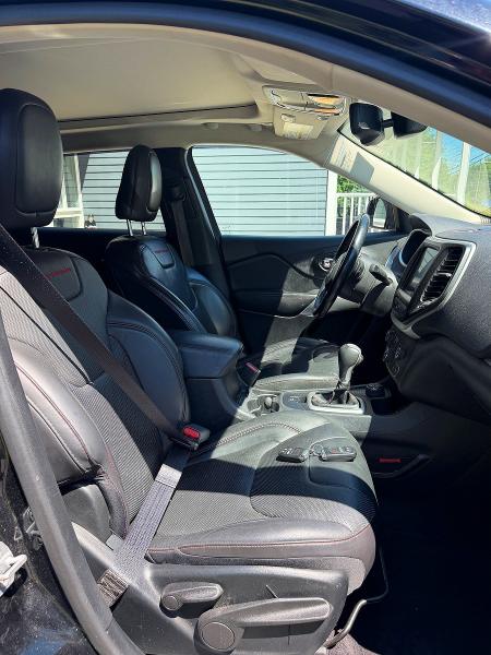 Photo 5 from auction – 2018 JEEP CHEROKEE with VIN 1C4PJMBX2JD522006