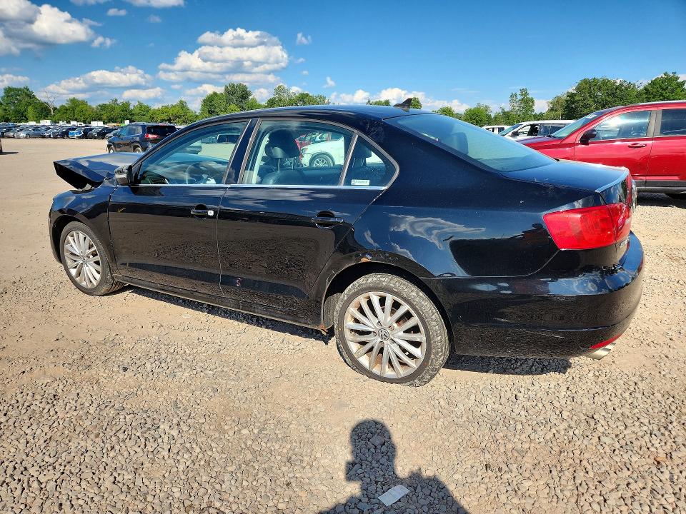 Photo 2 from auction – 2013 VOLKSWAGEN JETTA with VIN 3VWLX7AJ7DM389731