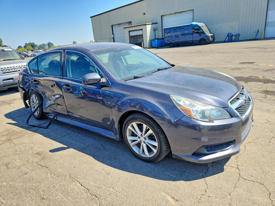 Foto 4 de la subasta – 2013 SUBARU LEGACY con VIN 4S3BMBC68D3041957