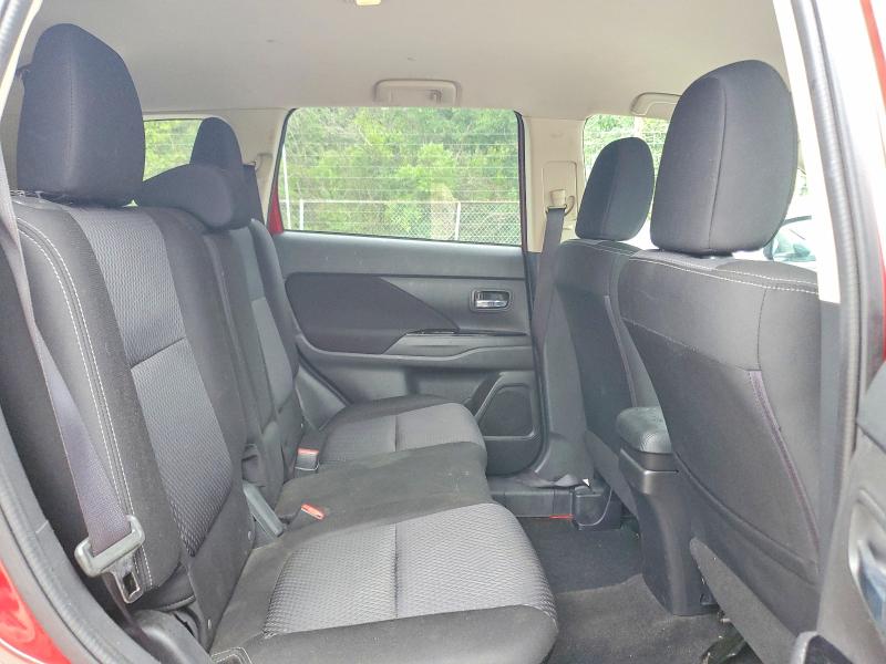 صورة رقم 11 من المزاد - 2016 MITSUBISHI OUTLANDER مع VIN JA4AD3A33GZ013750