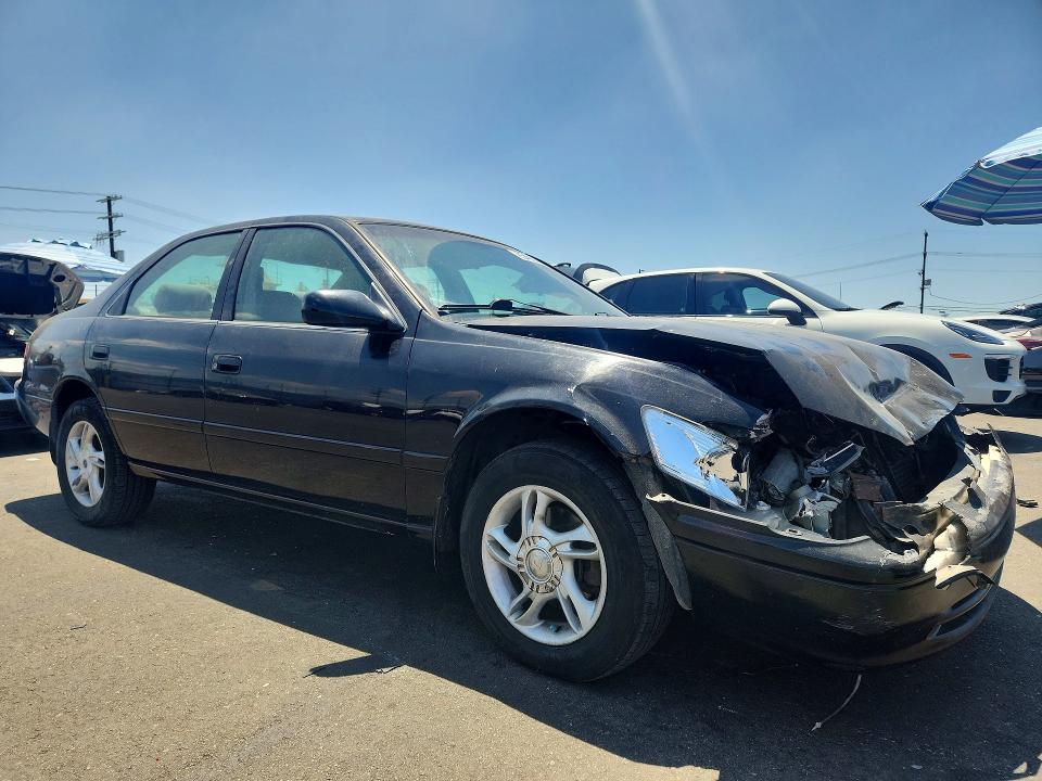 Photo 4 from auction – 2001 TOYOTA CAMRY with VIN 4T1BG22K51U079203
