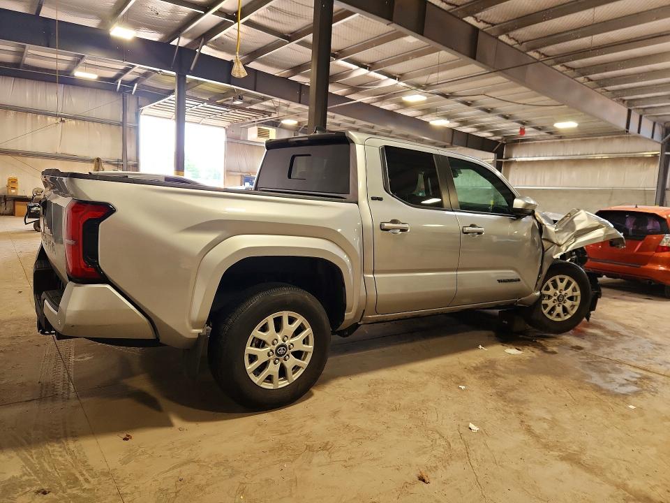 Photo 3 from auction – 2024 TOYOTA TACOMA with VIN 3TMLB5JN6RM013991