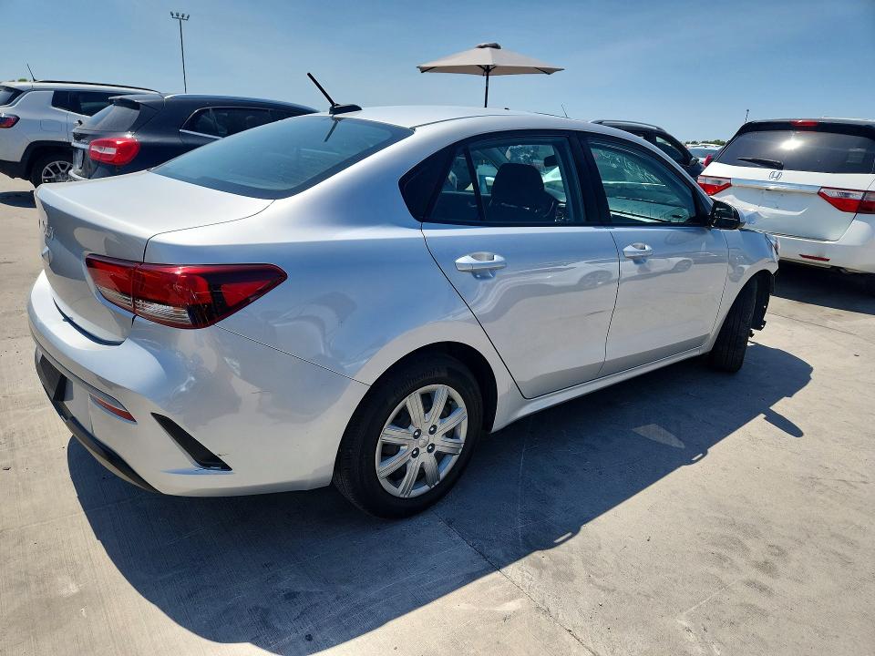 Photo 3 from auction – 2023 KIA RIO with VIN 3KPA24AD5PE596618