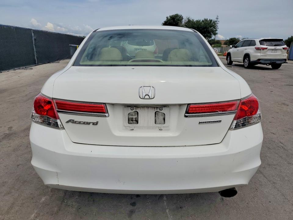 Photo 6 from auction – 2012 HONDA ACCORD with VIN 1HGCP2F61CA023755