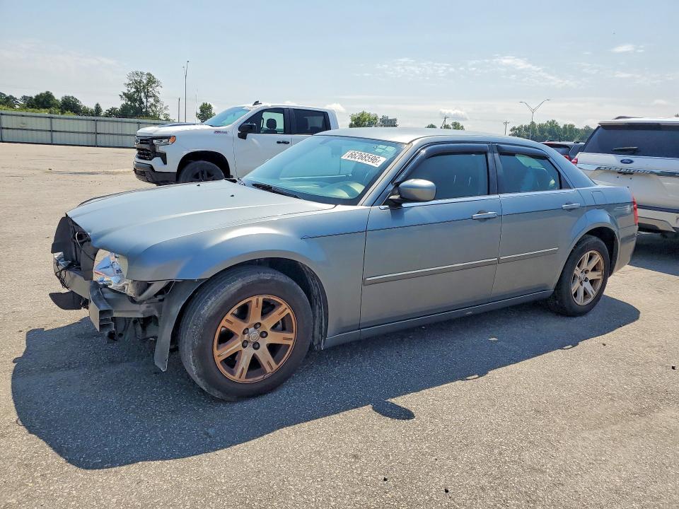 2006 CHRYSLER 300 - Търг №66268596