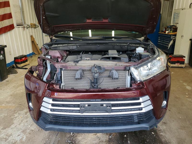 Photo 12 from auction – 2019 TOYOTA HIGHLANDER with VIN 5TDJZRFHXKS724323