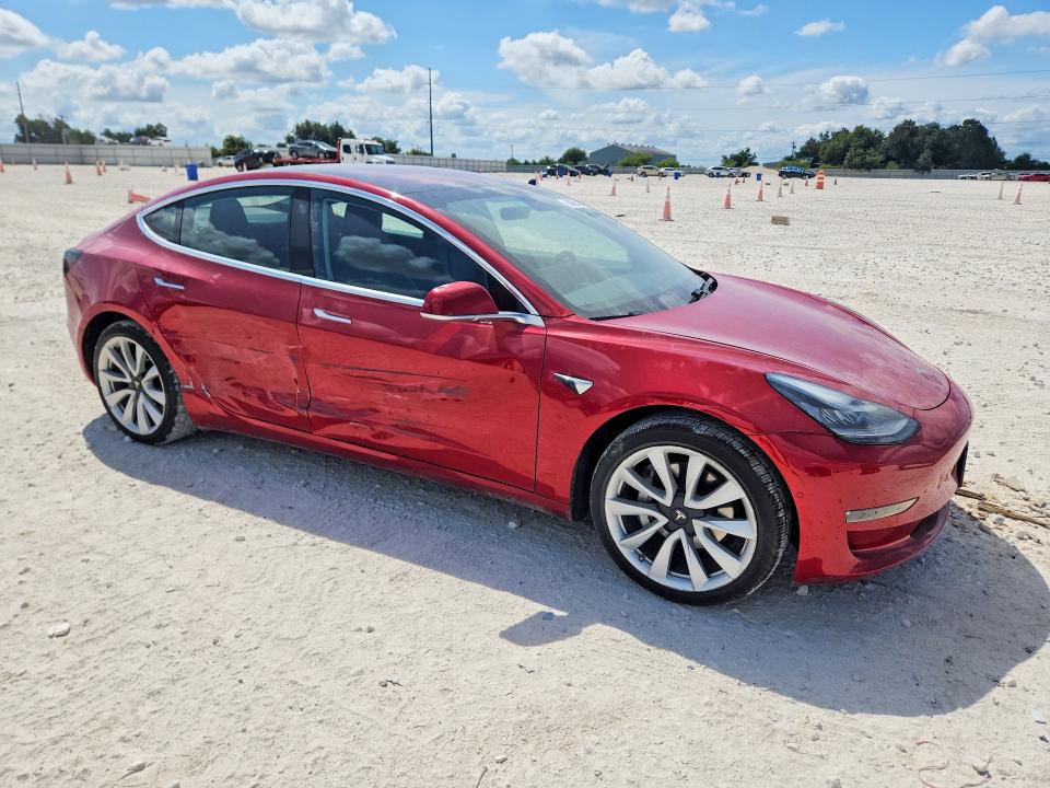 Photo 4 from auction – 2018 TESLA MODEL 3 with VIN 5YJ3E1EA6JF020309
