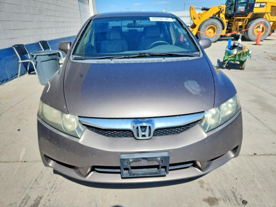 Photo 5 from auction – 2010 HONDA CIVIC with VIN 19XFA1F91AE018969