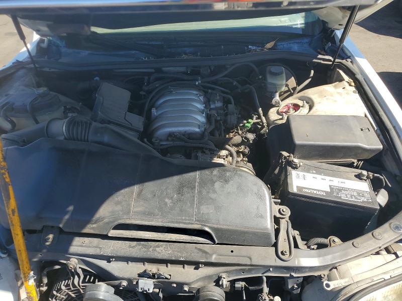 Photo 11 from auction – 2000 LEXUS LS with VIN JT8BH28F3Y0174919