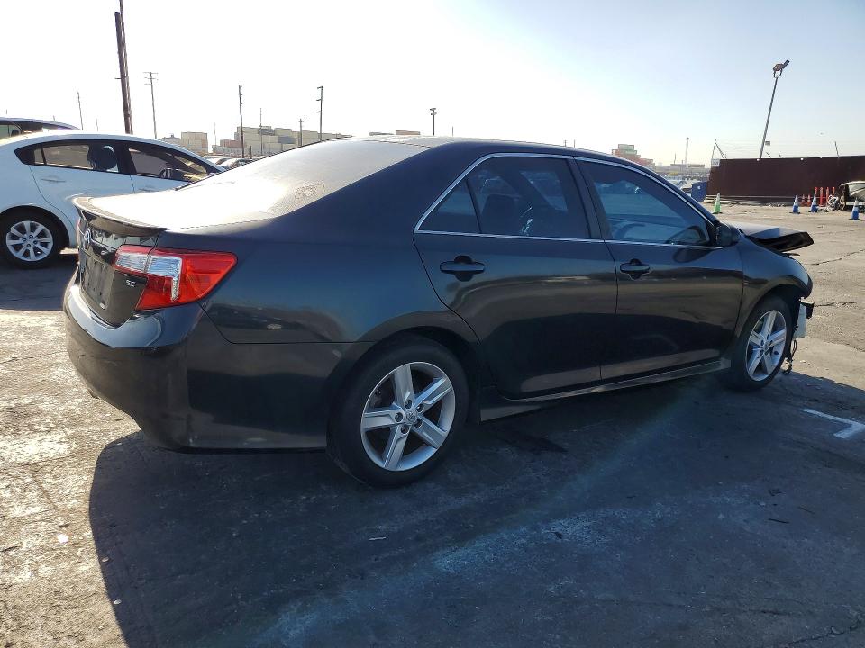 Photo 3 from auction – 2013 TOYOTA CAMRY with VIN 4T1BF1FK0DU246448