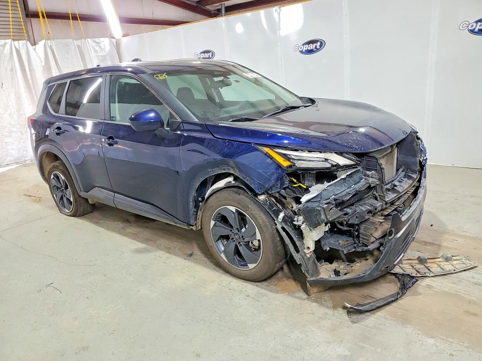 Photo 4 from auction – 2024 NISSAN ROGUE with VIN 5N1BT3BA2RC696746