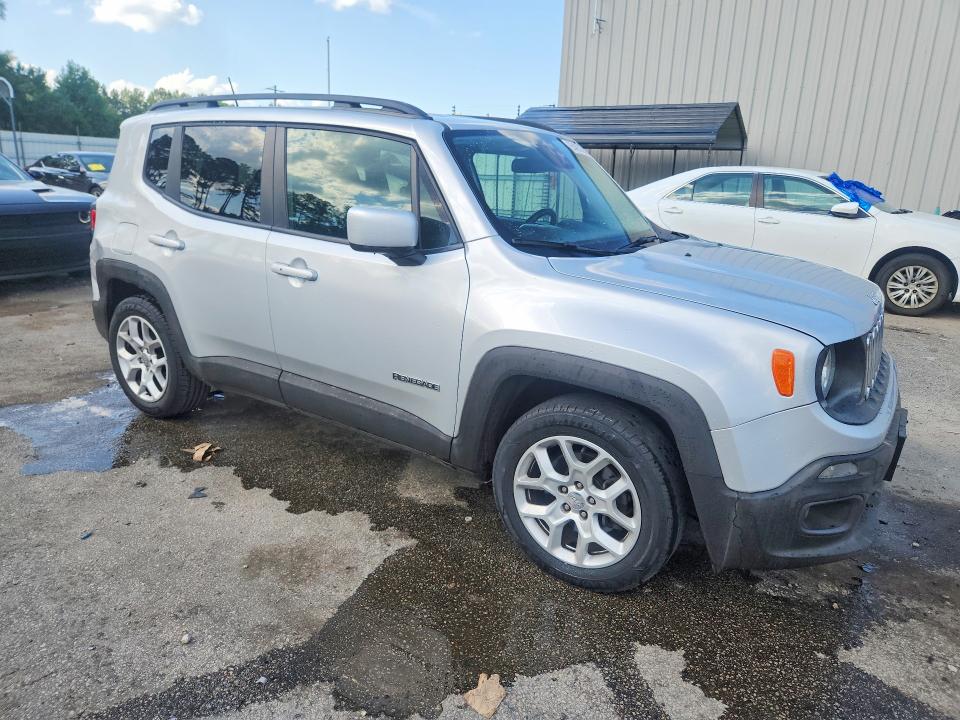 Photo 4 from auction – 2017 JEEP RENEGADE with VIN ZACCJABB0HPF76711