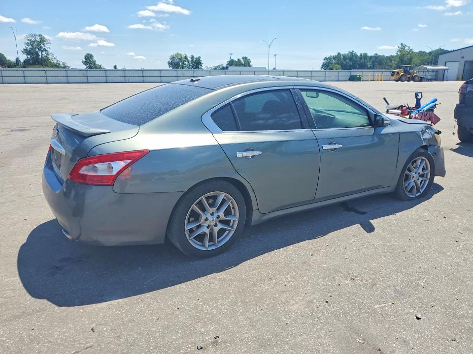 Photo 3 from auction – 2011 NISSAN MAXIMA with VIN 1N4AA5AP7BC821422