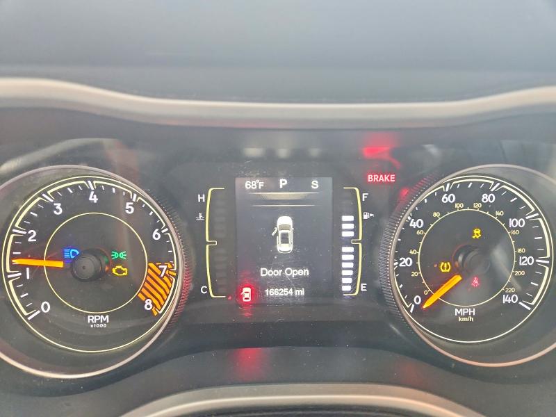 Photo 9 from auction – 2015 JEEP CHEROKEE with VIN 1C4PJMCS0FW617565