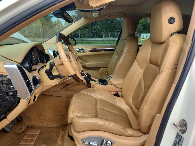 Photo 7 from auction – 2011 PORSCHE CAYENNE with VIN WP1AB2A20BLA47586