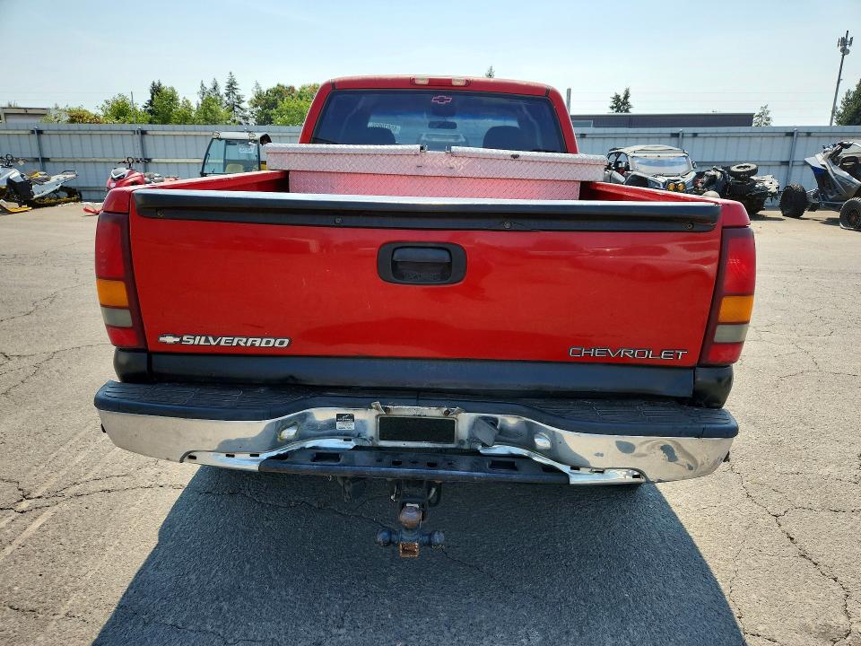 Photo 6 from auction – 2001 CHEVROLET SILVERADO with VIN 1GCEK19V11E101850