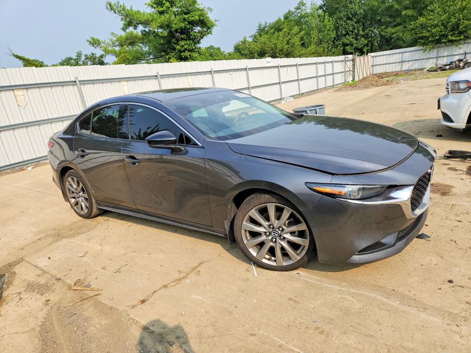 Photo 4 from auction – 2020 MAZDA 3 with VIN 3MZBPBEMXLM131768