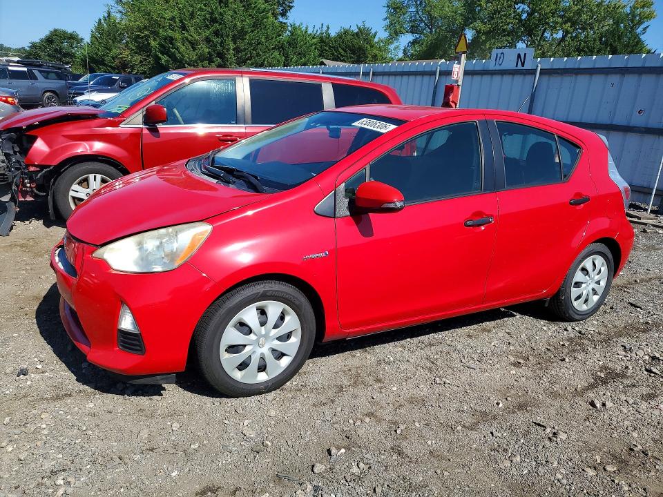Фото 1 с аукциона – 2012 TOYOTA PRIUS C с VIN JTDKDTB32C1515036
