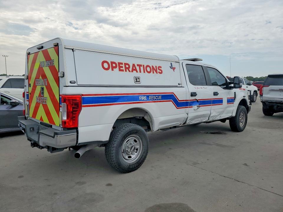 Photo 3 from auction – 2017 FORD F250 with VIN 1FT7W2B61HEB40034