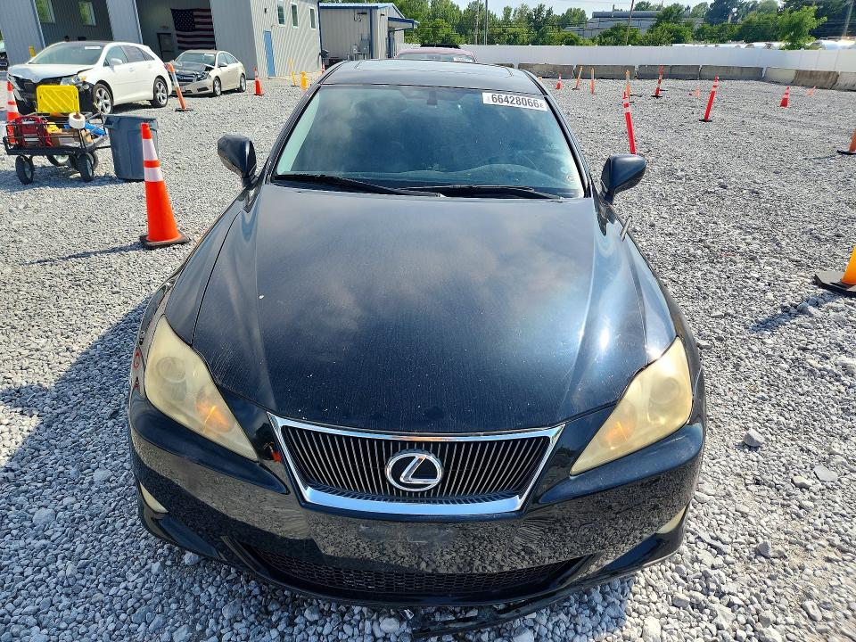 Photo 5 from auction – 2007 LEXUS IS with VIN JTHCK262175012875