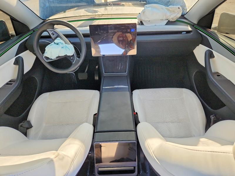 Photo 8 from auction – 2026 TESLA MODEL Y with VIN 7SAYGDED0TF386011