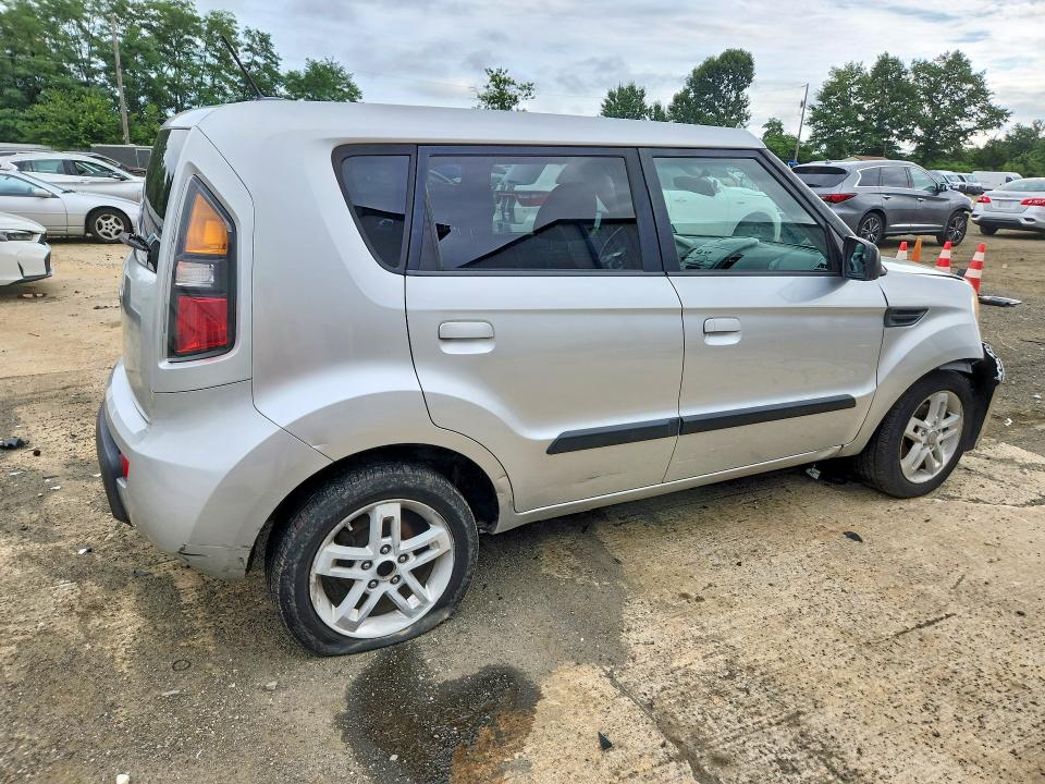 Zdjęcie 3 z aukcji – 2010 KIA SOUL z VIN KNDJT2A20A7162453