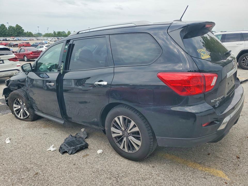 Photo 2 from auction – 2018 NISSAN PATHFINDER with VIN 5N1DR2MN7JC625922
