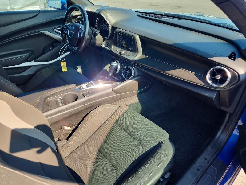 Photo 8 from auction – 2017 CHEVROLET CAMARO with VIN 1G1FB1RX3H0154894