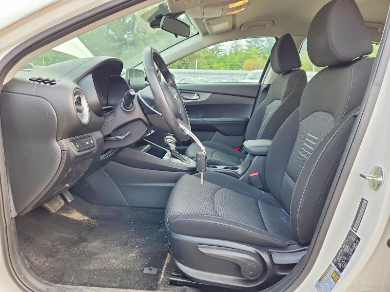 Photo 7 from auction – 2019 KIA FORTE with VIN 3KPF24AD8KE134150