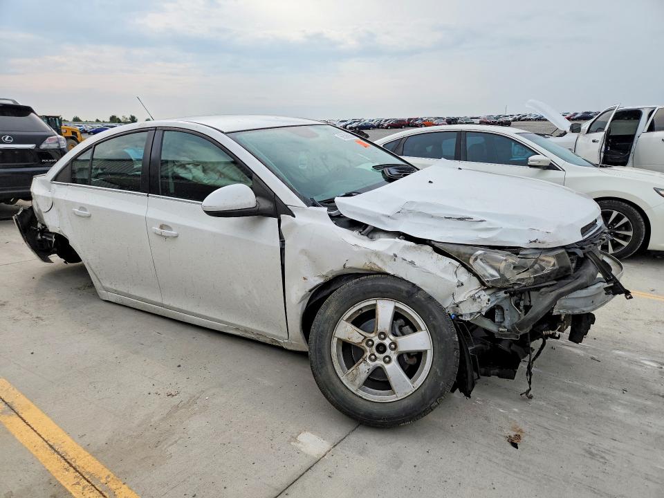 Photo 4 from auction – 2015 CHEVROLET CRUZE with VIN 1G1PC5SB9F7142406