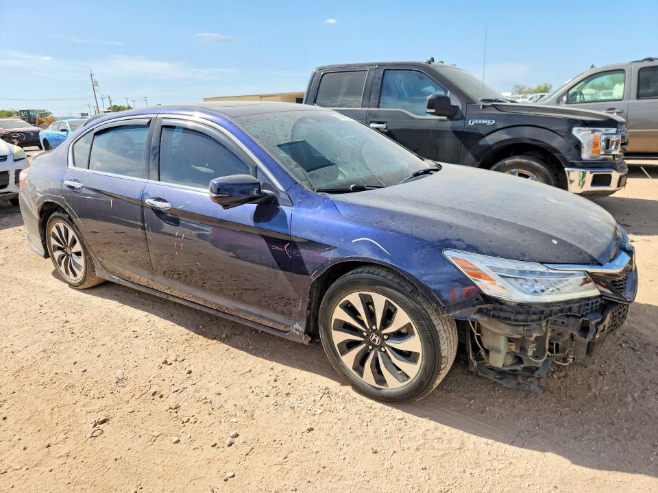Photo 4 from auction – 2014 HONDA ACCORD with VIN 1HGCR6F76EA003479