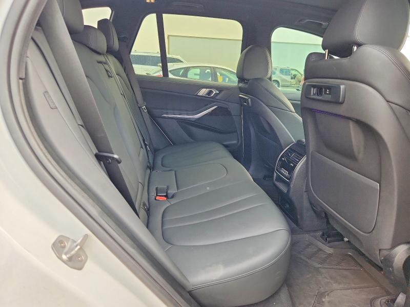Photo 11 from auction – 2020 BMW X5 with VIN 5UXCR6C0XLLL81522